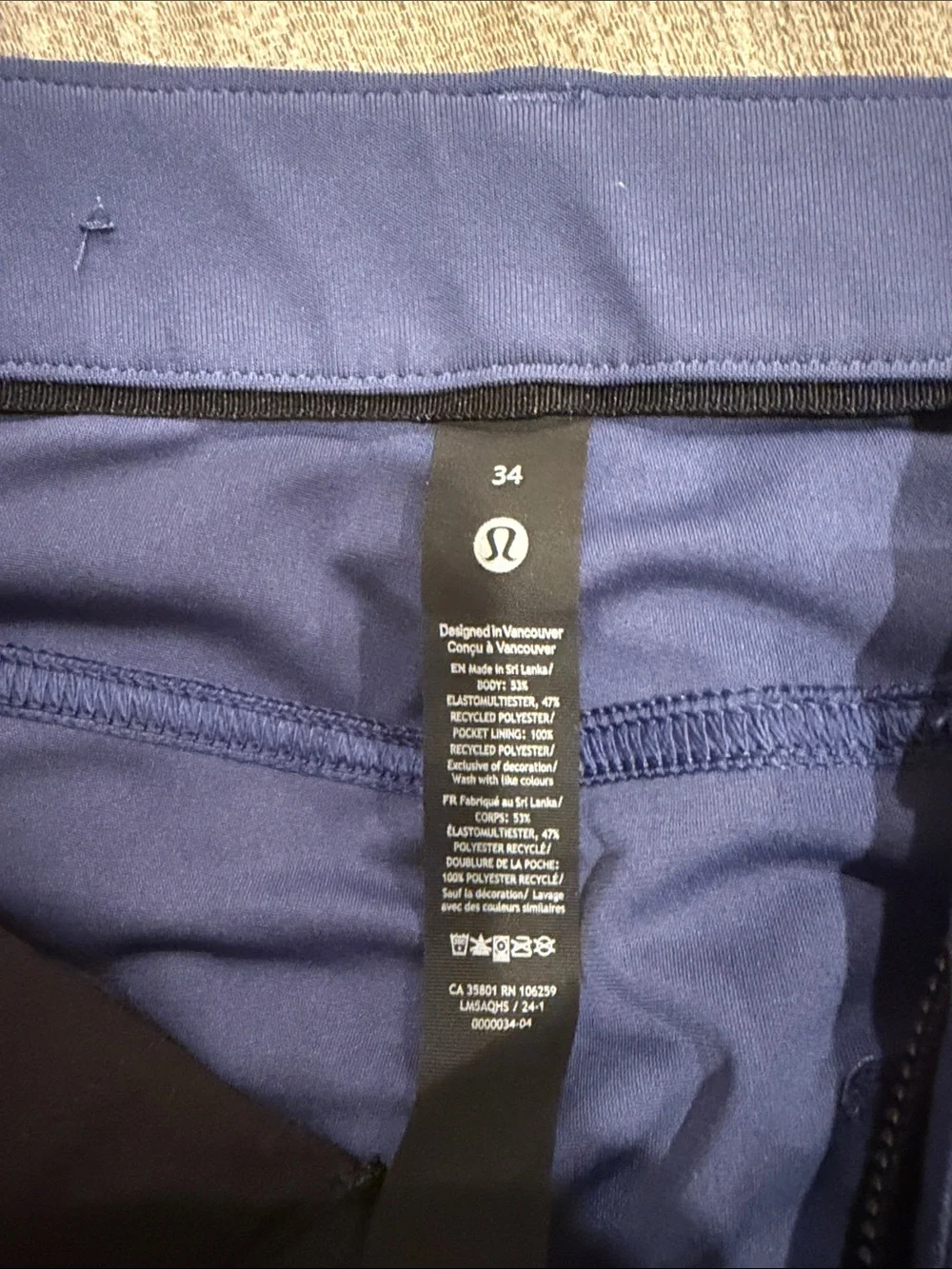 lululemon athletica Men's Chinos in Deep Blue